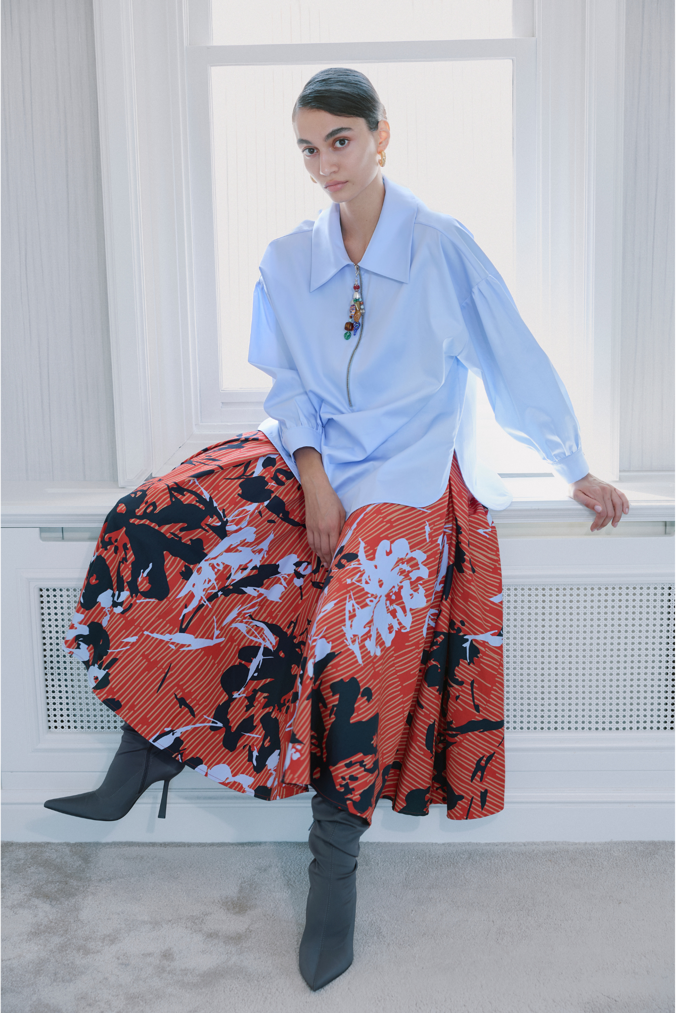 FLORAL SKIRT WITH PLEATS