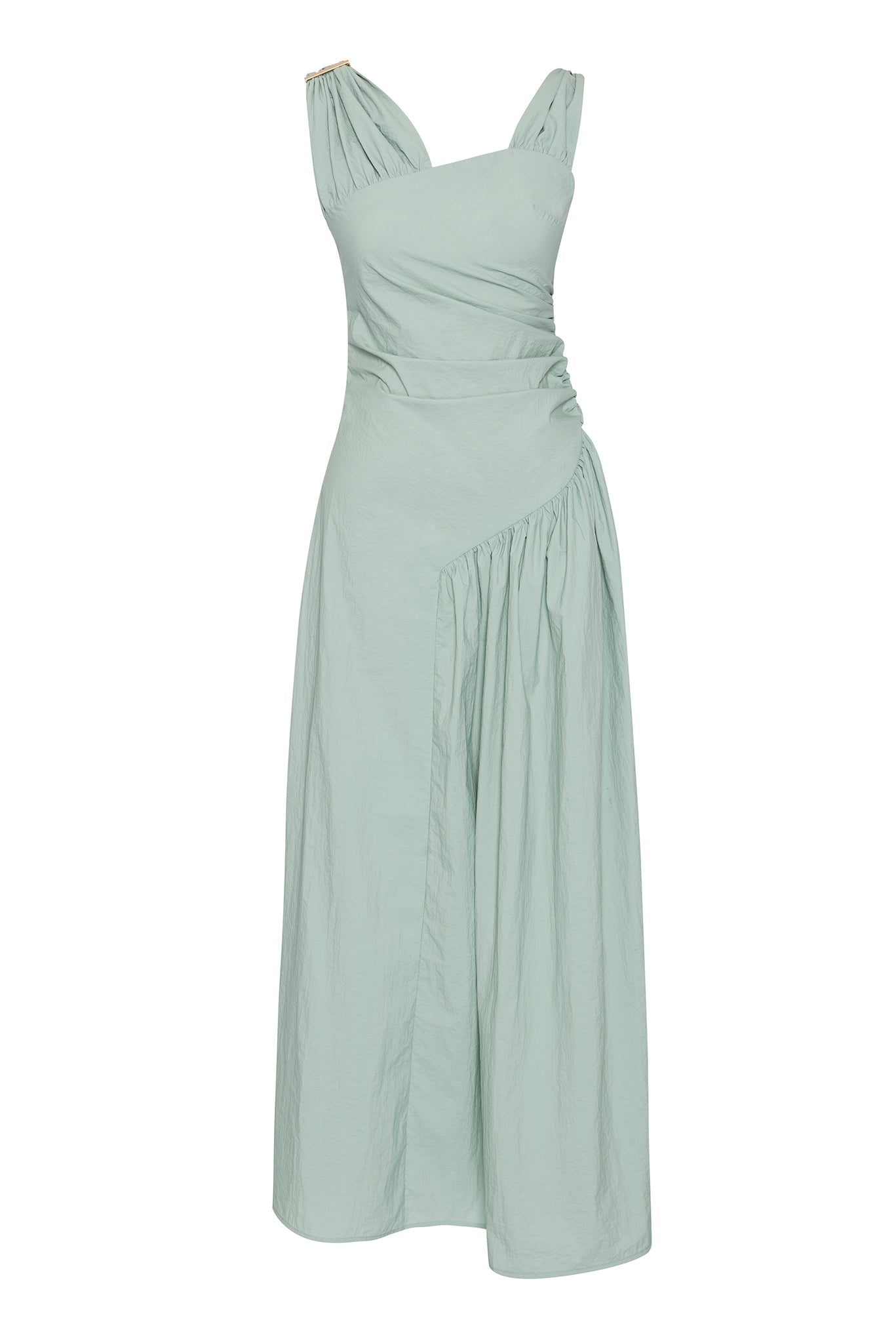 DRESS WITH A GOLD ACCESSORY AND GATHERING DETAILS