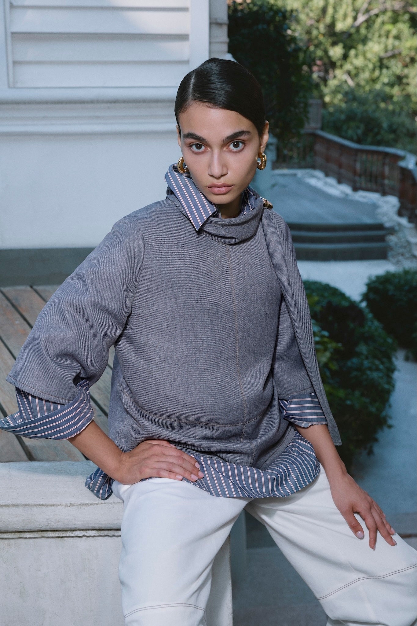 LİLYUM GREY BLOUSE WITH BUCKLE DETAIL