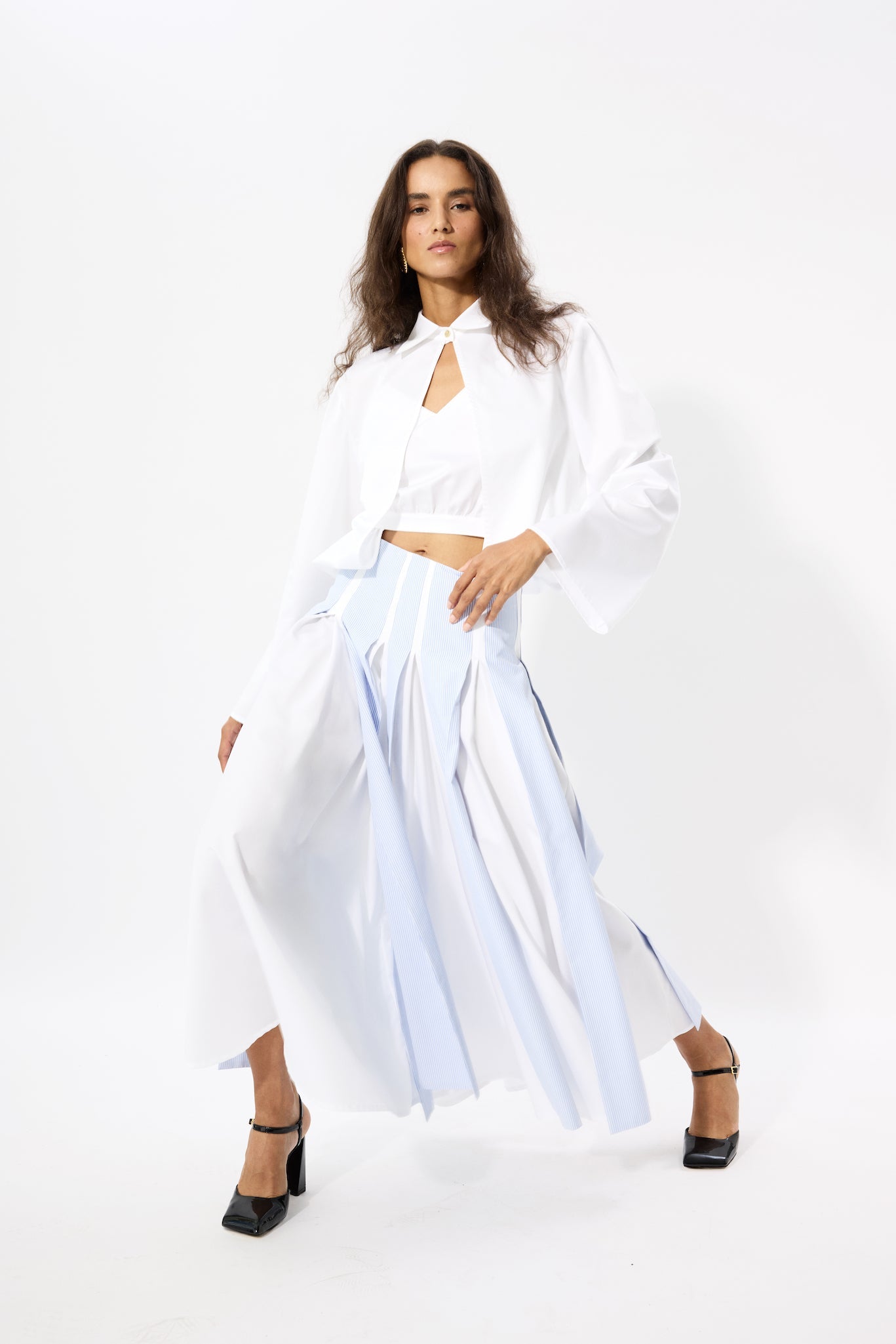 PLEATED SKIRT WITH CONTRAST FABRICS