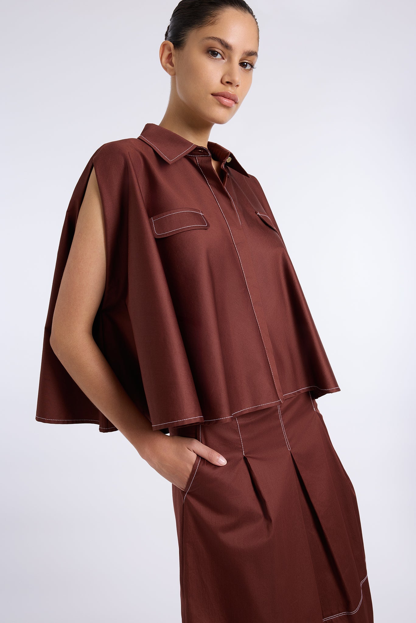 NİLÜFER BROWN CAPE