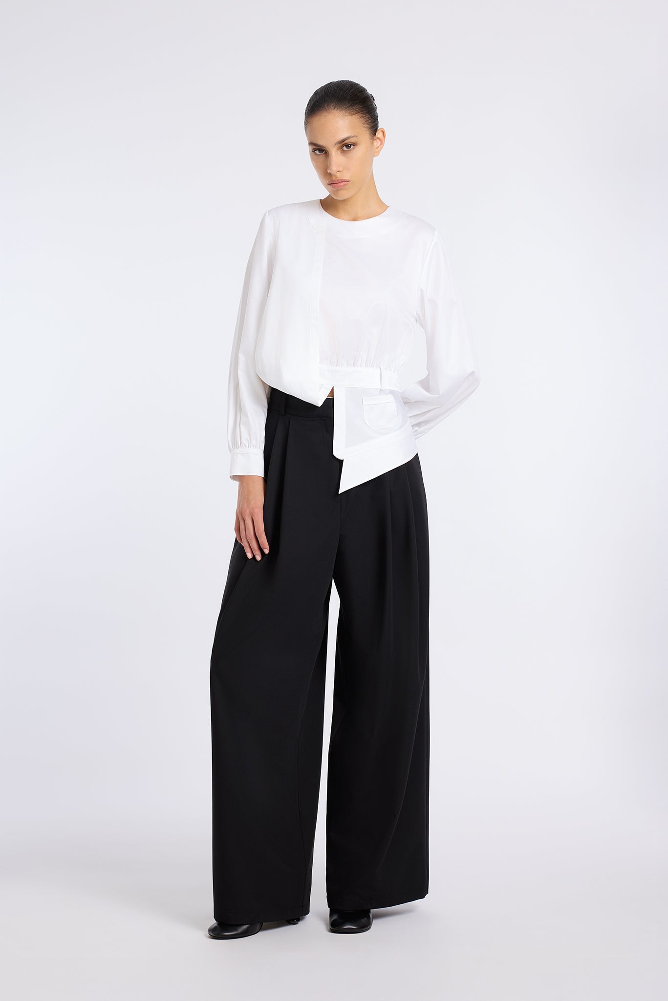 İNKA BLACK ASYMMETRIC BLOUSE