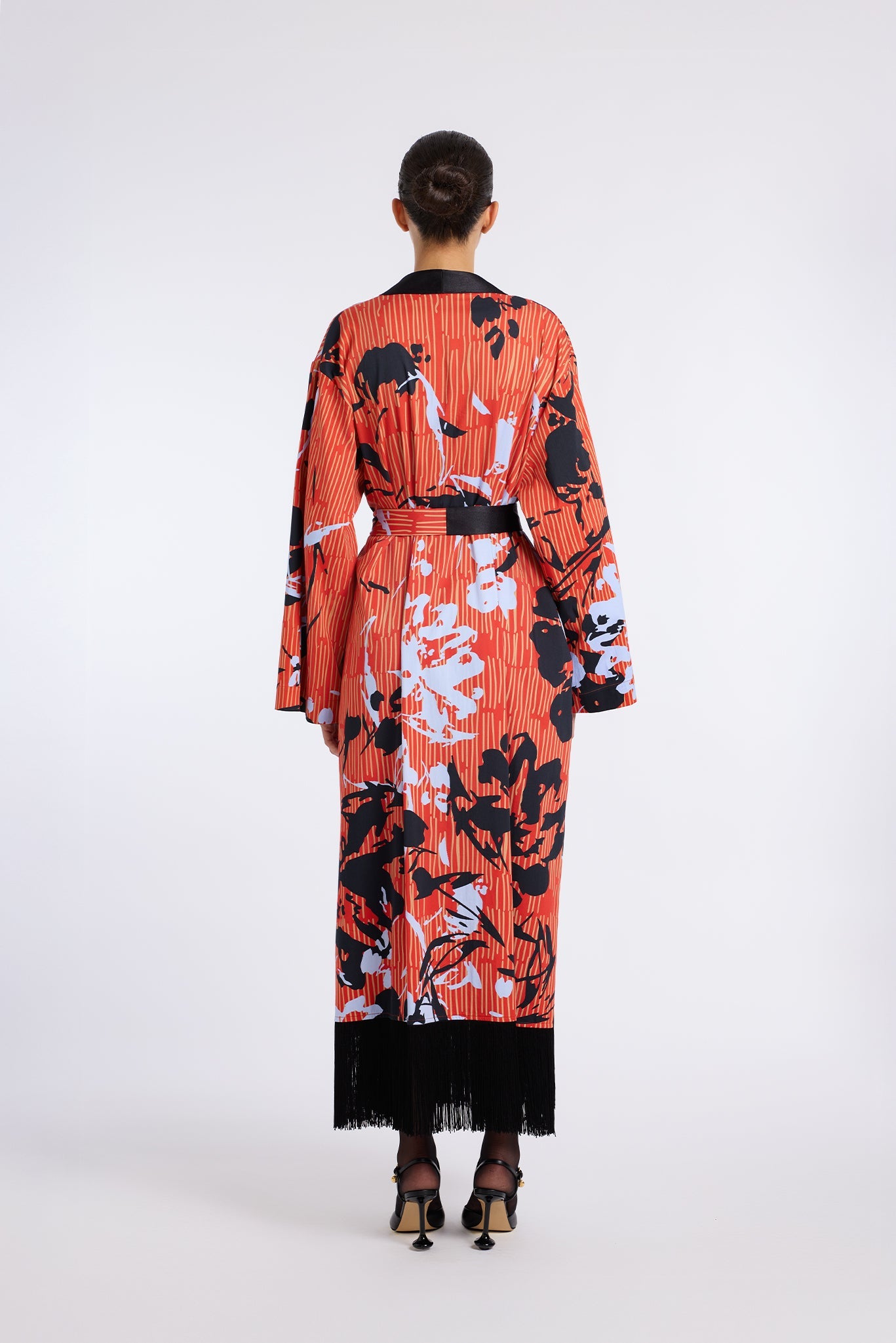 FLORAL FRINGED KIMONO