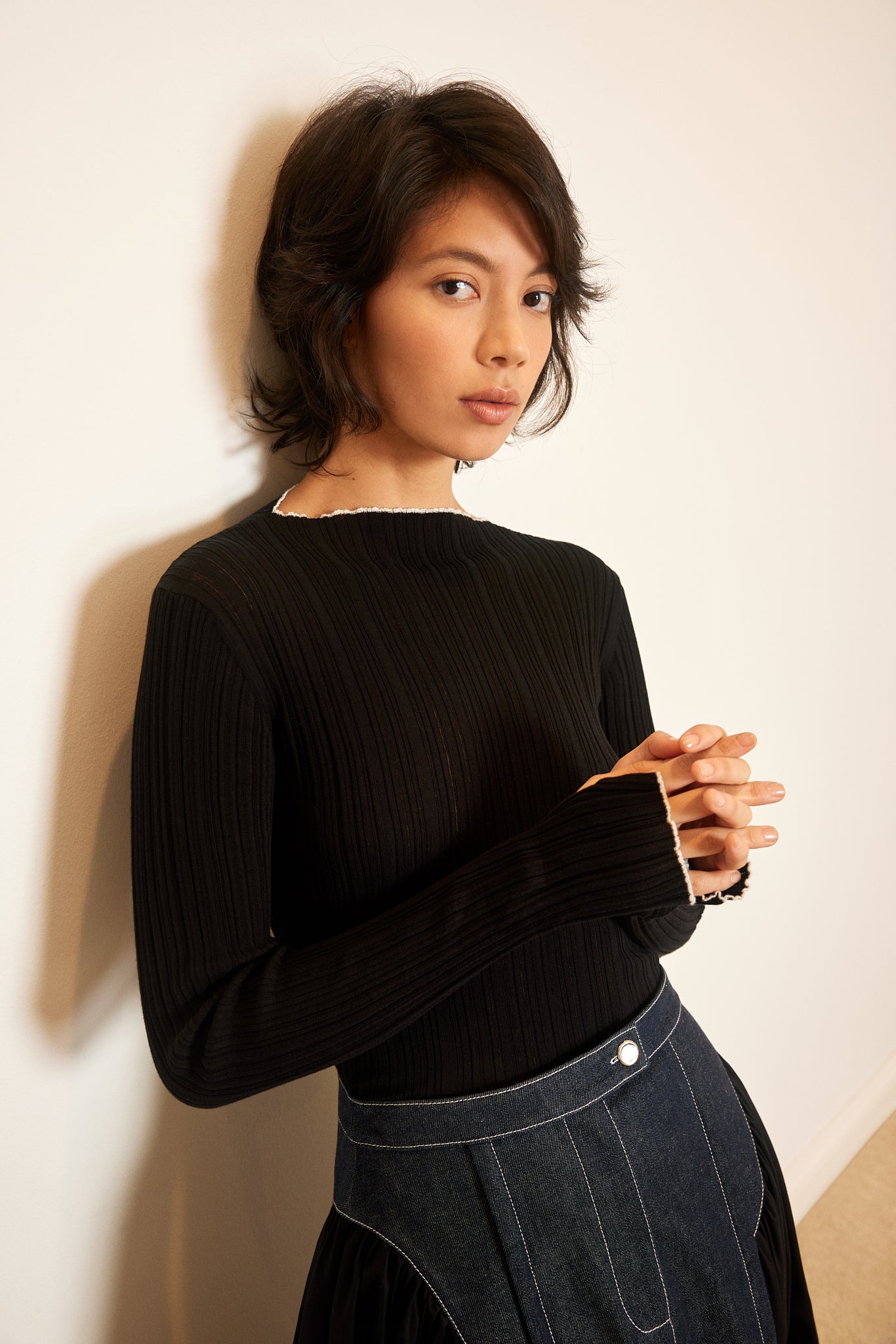 RIBBED KNIT WITH SLIT SLEEVES