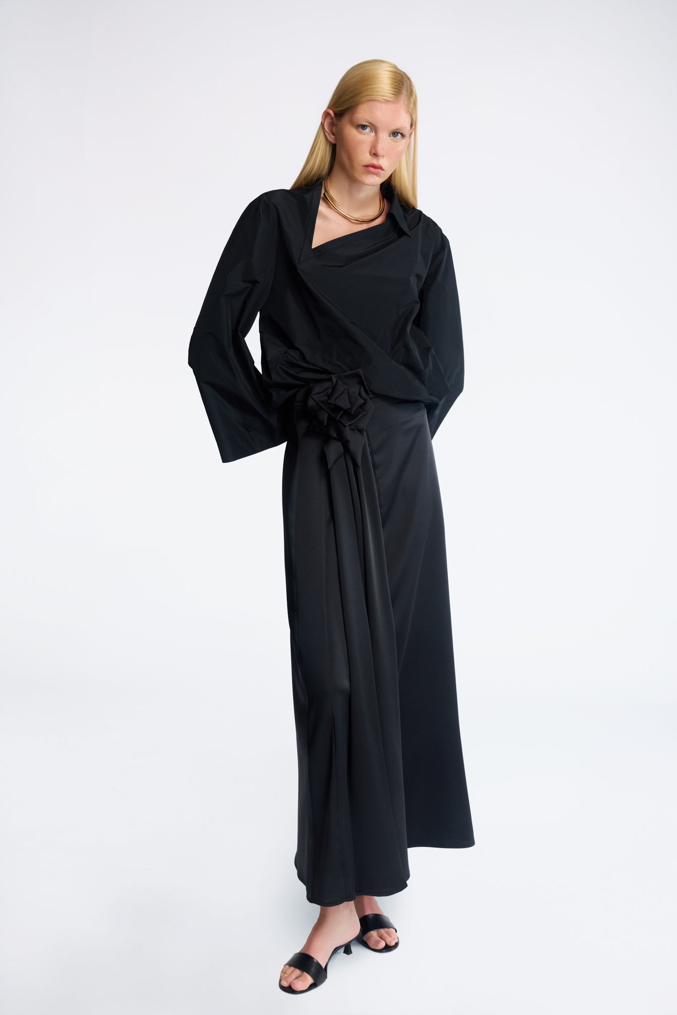 MIDI SKIRT WITH QUILTED ROSE EMBELLISHMENT