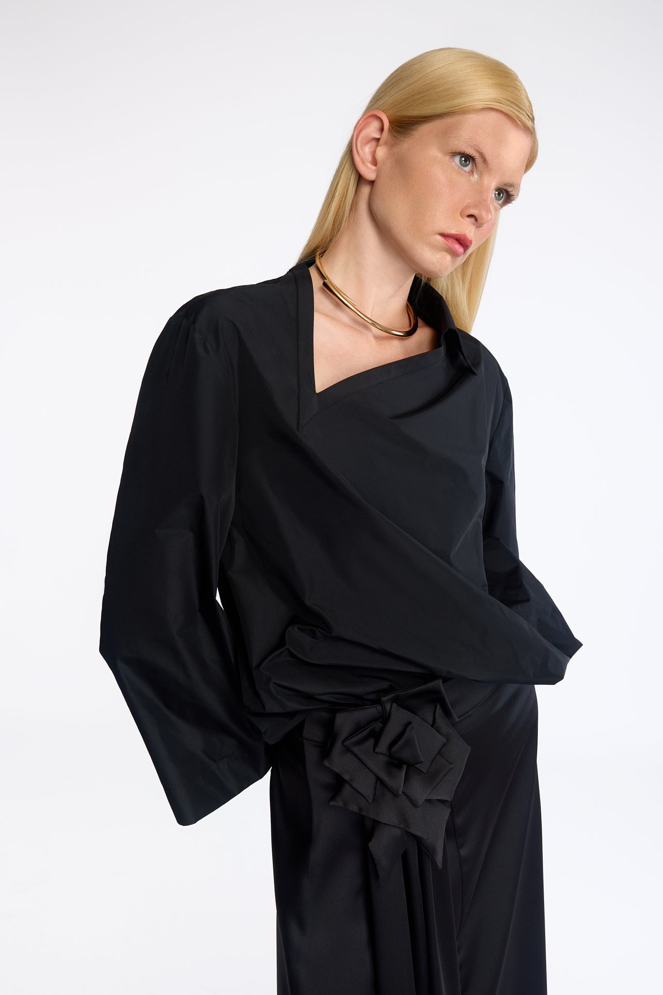 MIDI SKIRT WITH QUILTED ROSE EMBELLISHMENT