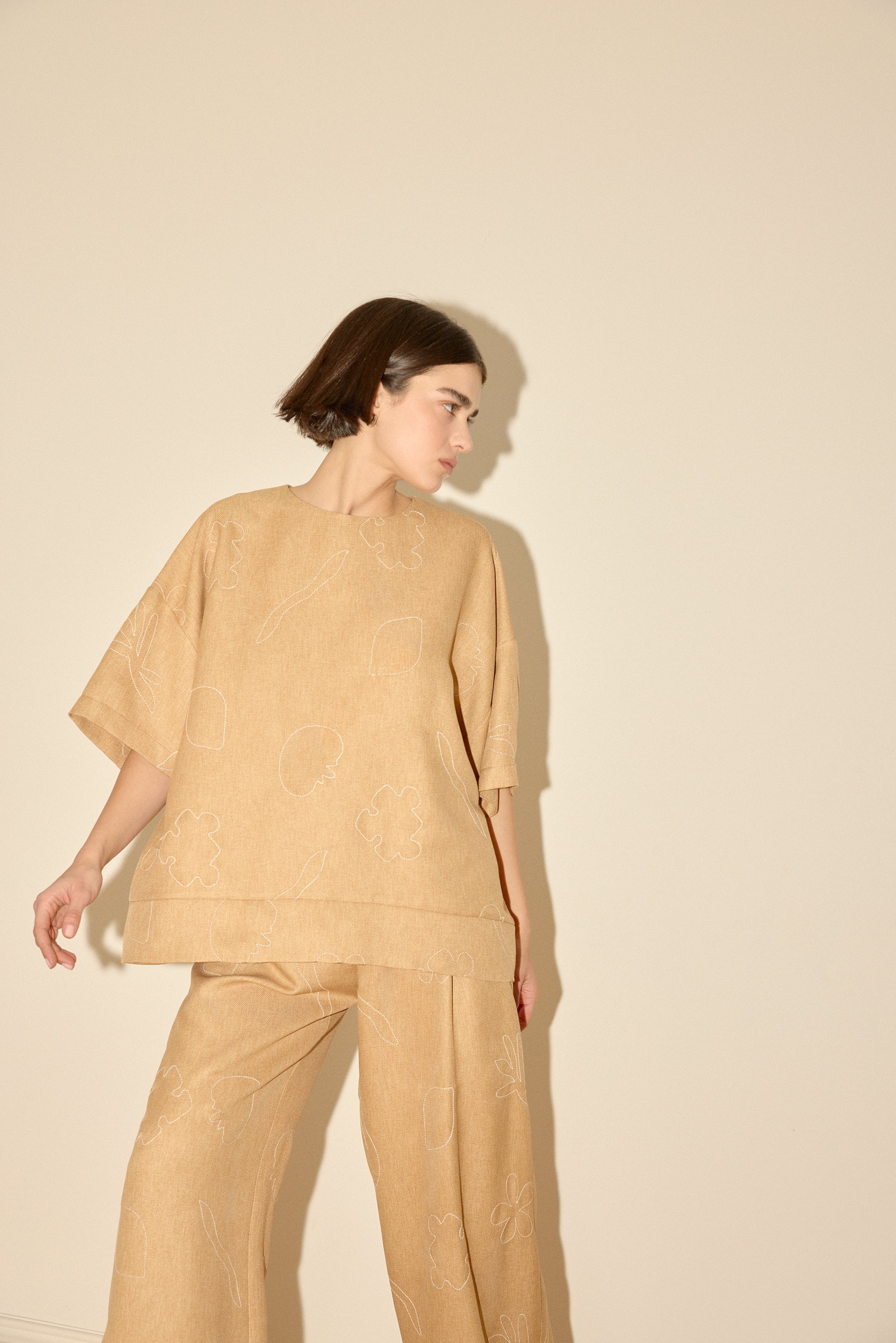 KİLYOS EMBROIDERED TOP