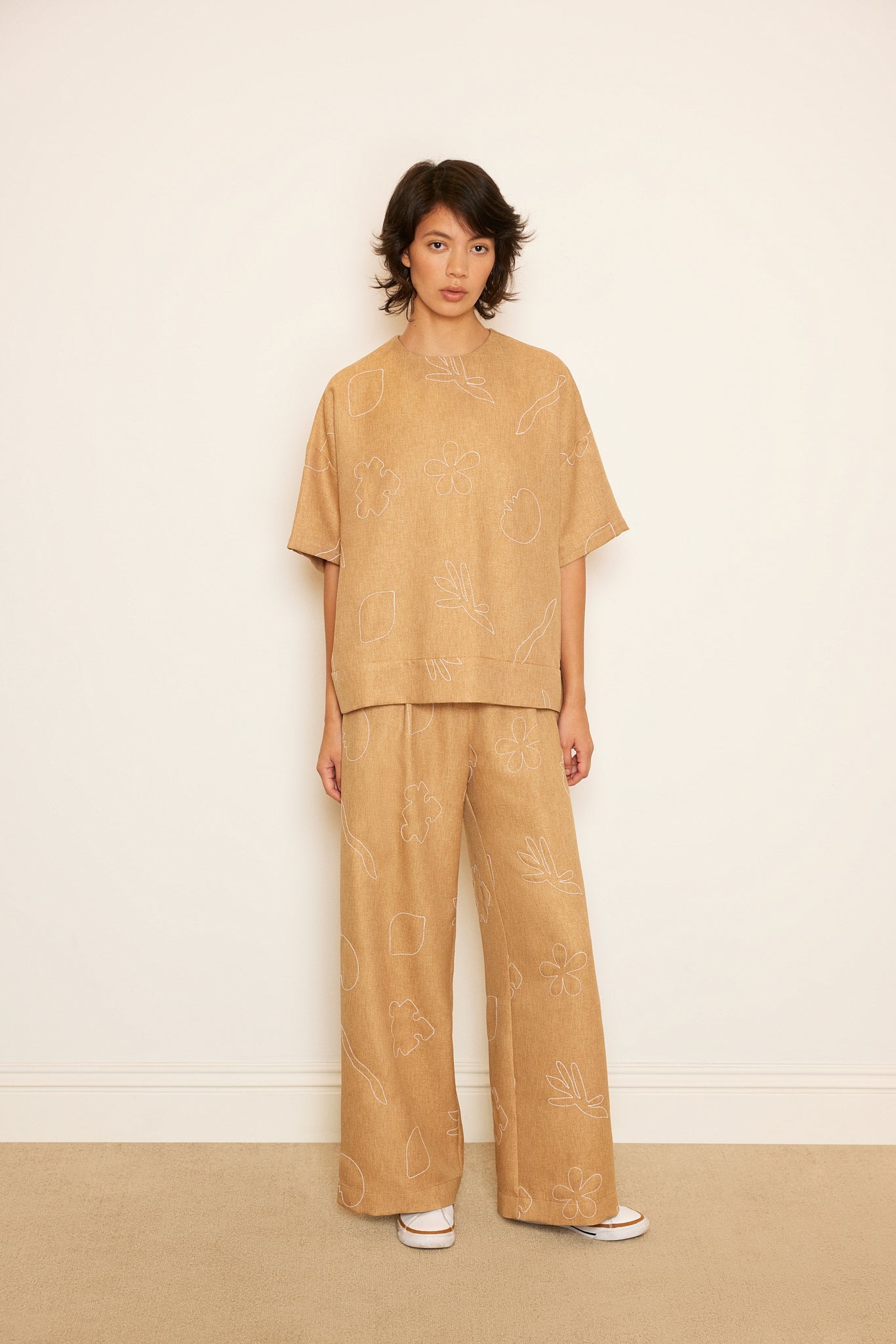KİLYOS EMBROIDERED TOP