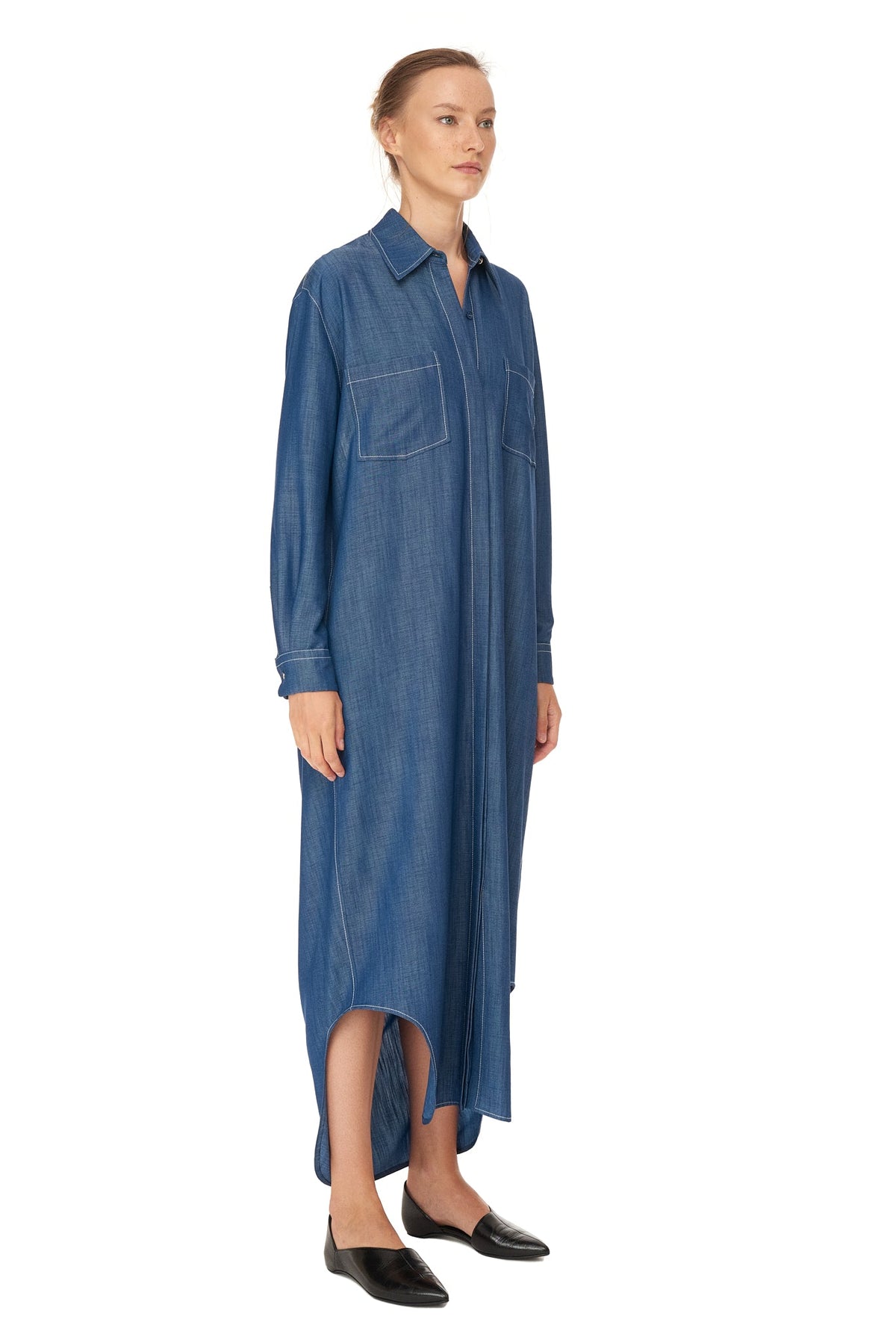 SHIRTDRESS WITH ADJUSTABLE BACK DECOLLETAGE