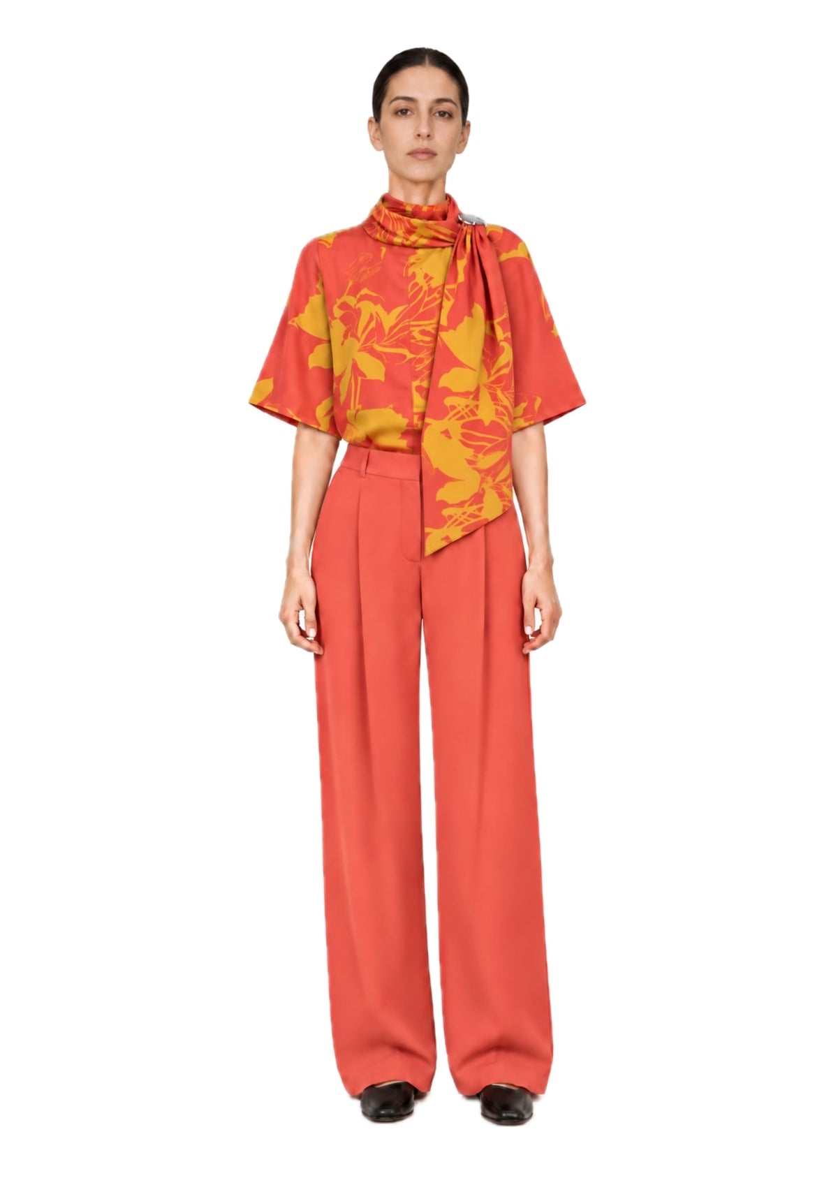 CLASSIC CORAL PLEATED PANTS